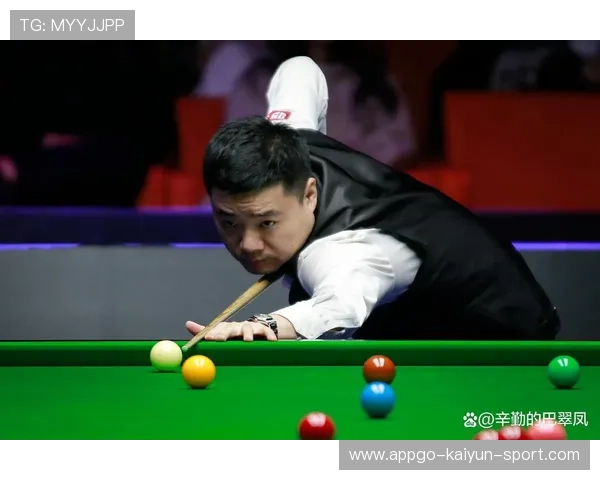 又挠头！丁俊晖6-1战胜霍尔特晋级国锦赛32强，下一轮vs海菲尔德，147 丁俊晖