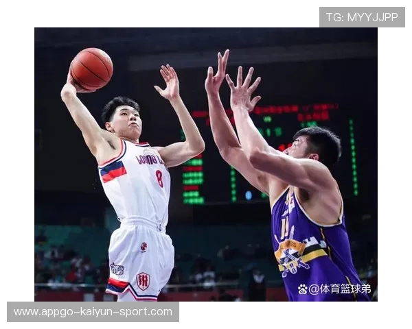 广东签下崔永熙四年B类合同，深圳队更换主帅，周鹏复出加盟，崔永哲球员