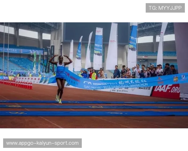 胡志明市马拉松：越南跑者再创纪录，盛况空前！，胡志明市越南旅游