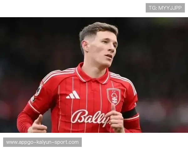 曼联引援继续,年轻球员助力球队争四 曼联引援继续,年轻球员助力球队争四